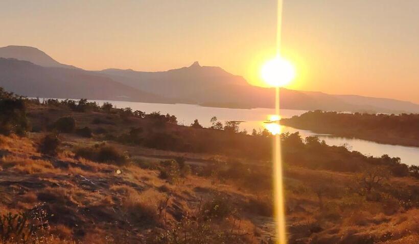 Green Velvet Resort Near Pawna Lake