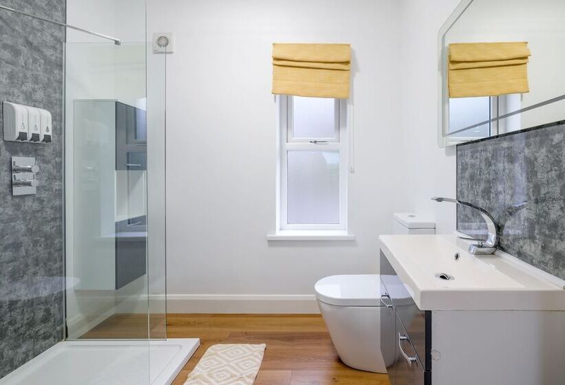 펜션 Willow House Bed & Breakfast And Orchard Studios Self Catering