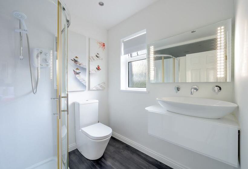 펜션 Willow House Bed & Breakfast And Orchard Studios Self Catering