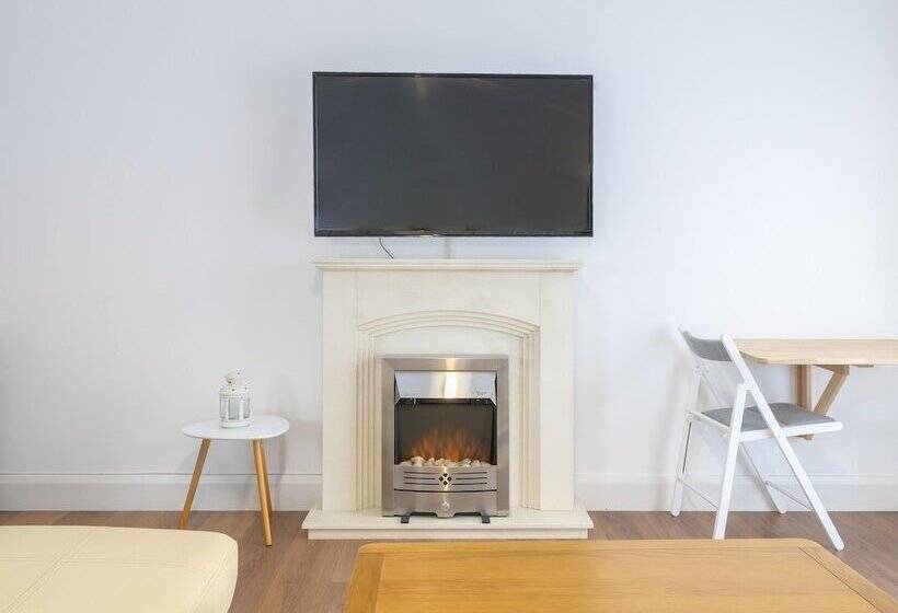 펜션 Willow House Bed & Breakfast And Orchard Studios Self Catering