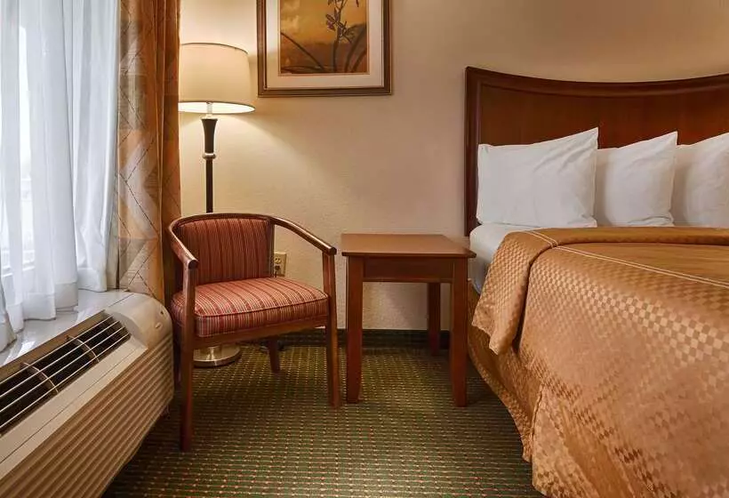 فندق Best Western Inn & Suites Monroe