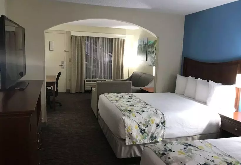 فندق Best Western Inn & Suites Monroe