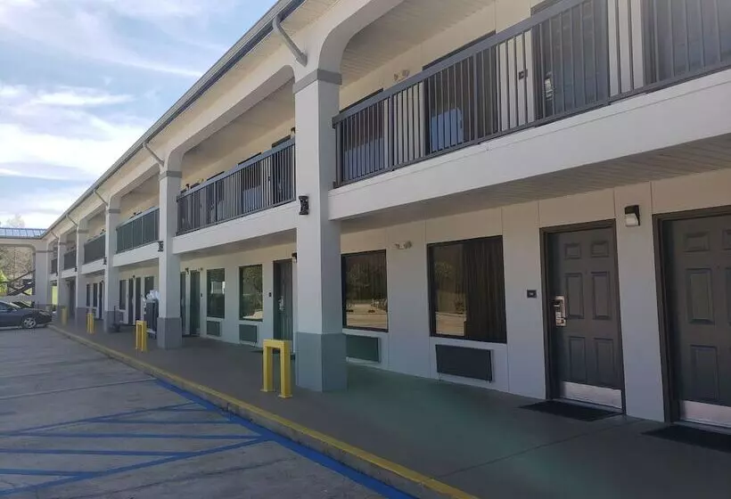 فندق Best Western Inn