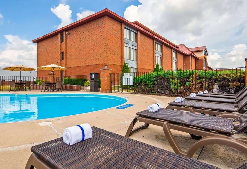 فندق Best Western Luxbury Inn Fort Wayne