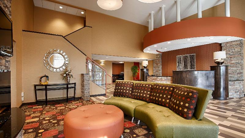 فندق Best Western Luxbury Inn Fort Wayne