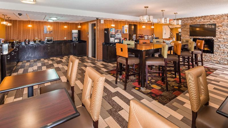 فندق Best Western Luxbury Inn Fort Wayne
