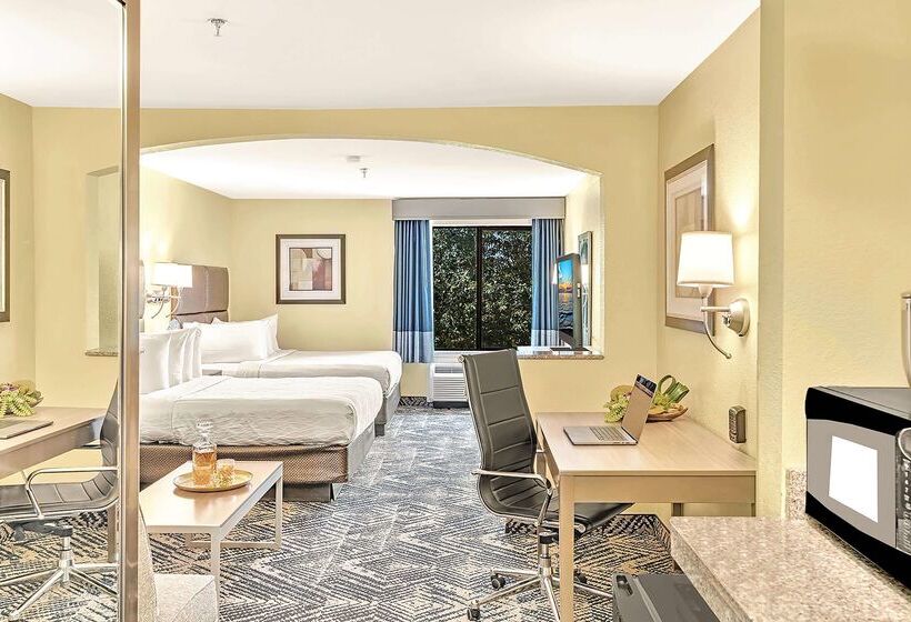 Отель Best Western Plus Lewisville Flower Mound