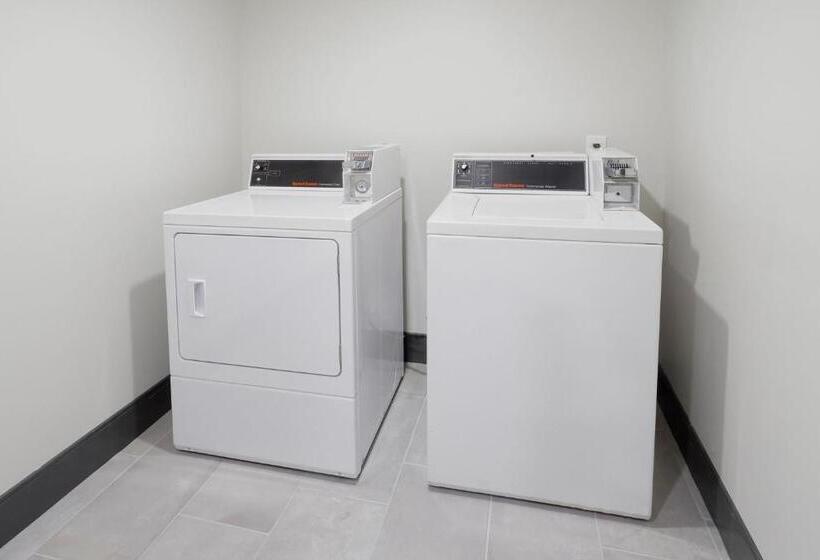 فندق Holiday Inn Express & Suites Phoenix   Tempe, An Ihg