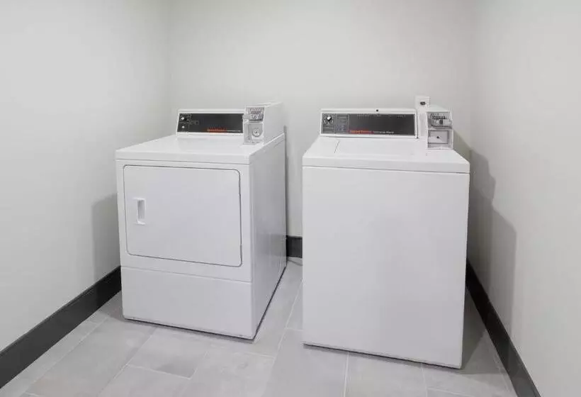 בית מלון כפרי Holiday Inn Express & Suites Phoenix   Tempe, An Ihg