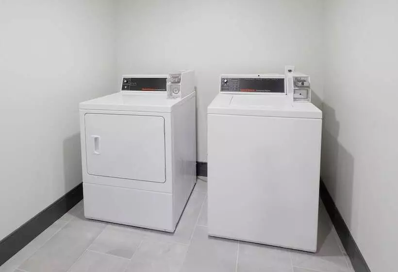 בית מלון כפרי Holiday Inn Express & Suites Phoenix   Tempe, An Ihg