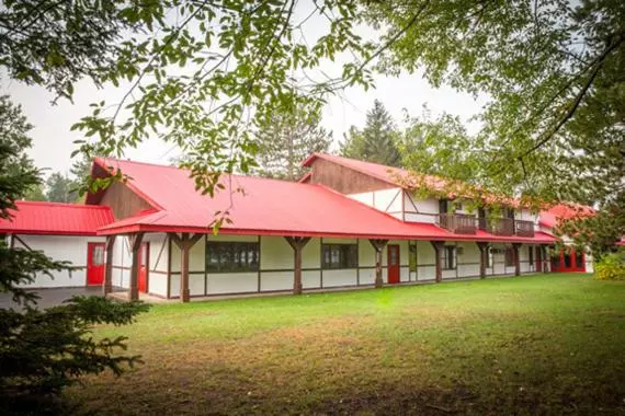 Отель Northern Pine Inn