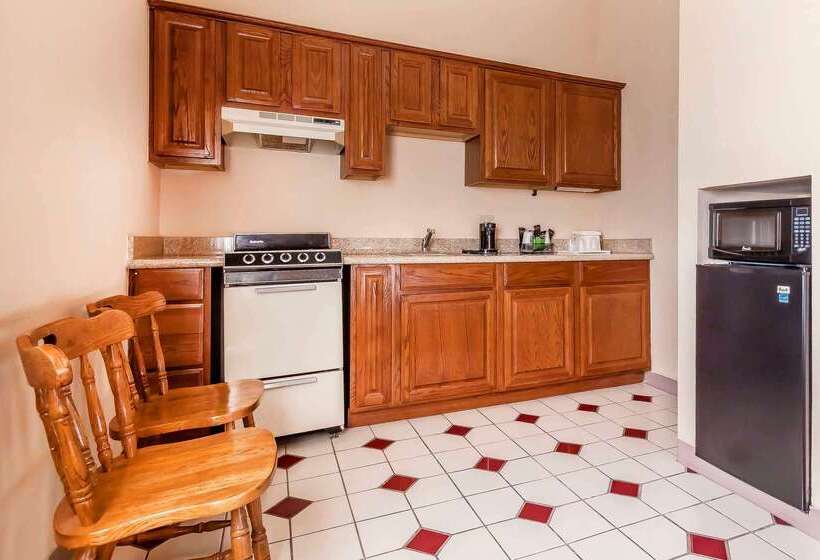 Otel Quality Inn & Suites Owasso Us 169