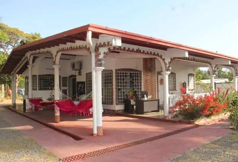 ベッドアンドブレックファースト Dharma Casa Holistica