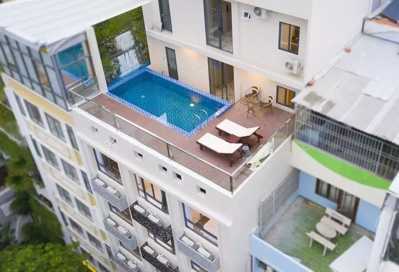 هتل Golden Lotus Central