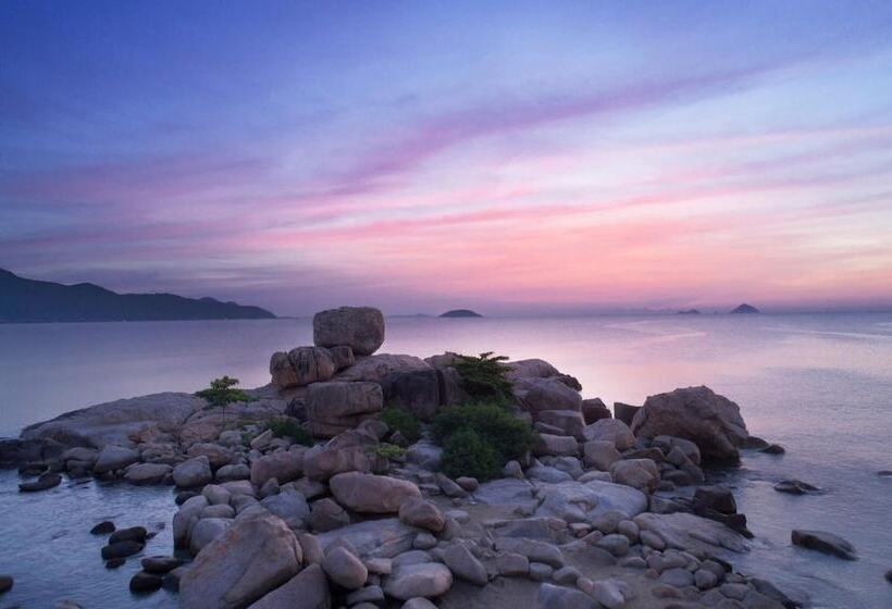 هتل Golden Lotus Central