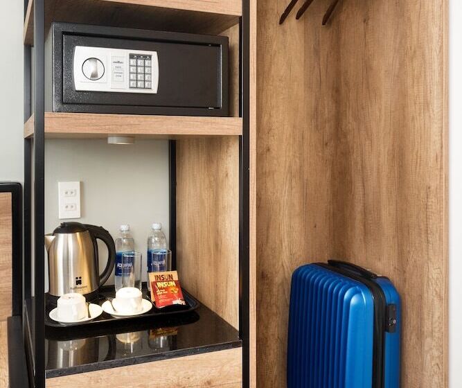 هتل Golden Lotus Central