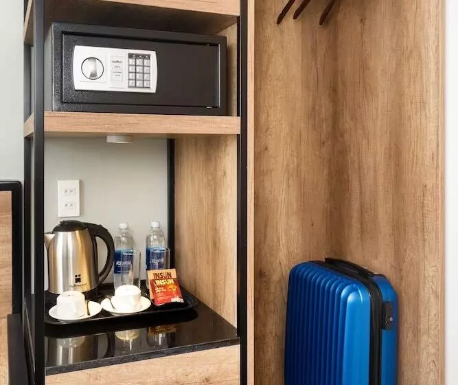 هتل Golden Lotus Central