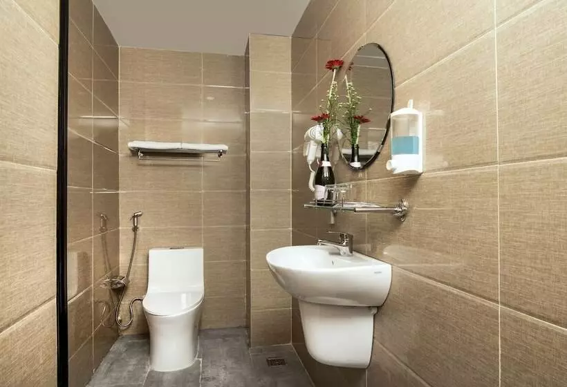 هتل Golden Lotus Central