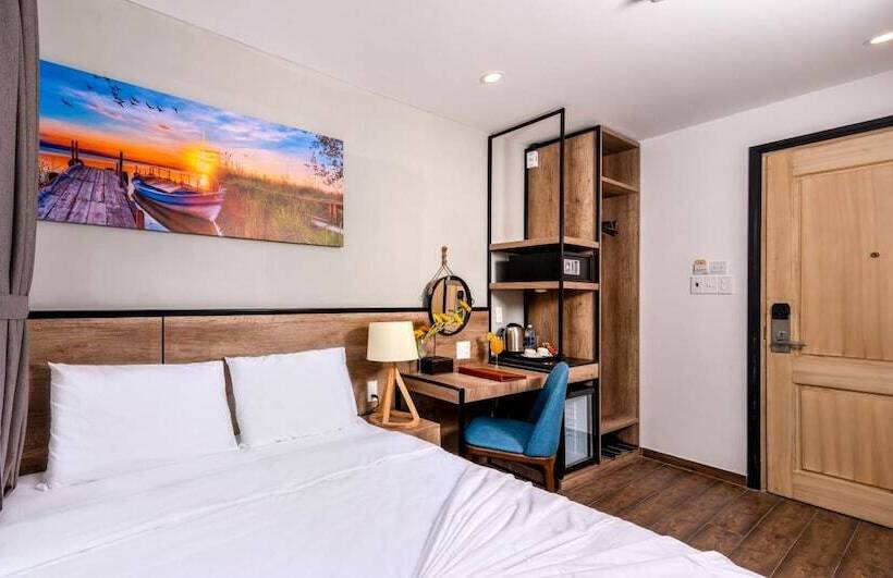 هتل Golden Lotus Central