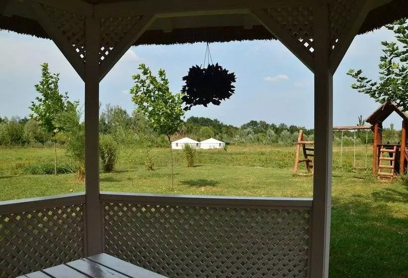 ユースホステル Antal Tavi Fogadó és Horgászparadicsom