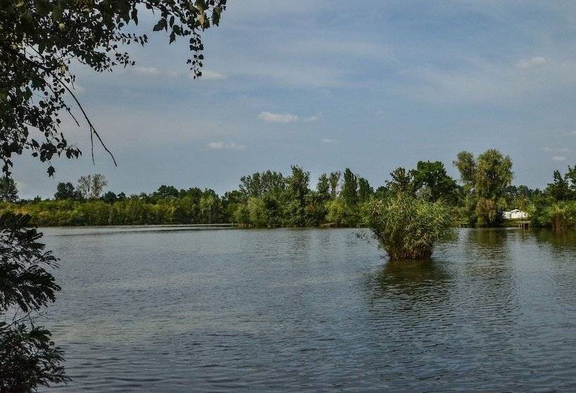 ユースホステル Antal Tavi Fogadó és Horgászparadicsom