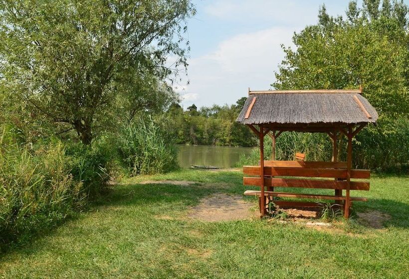 ユースホステル Antal Tavi Fogadó és Horgászparadicsom