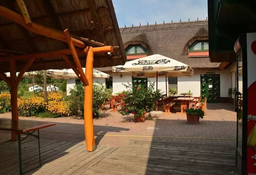 ユースホステル Antal Tavi Fogadó és Horgászparadicsom