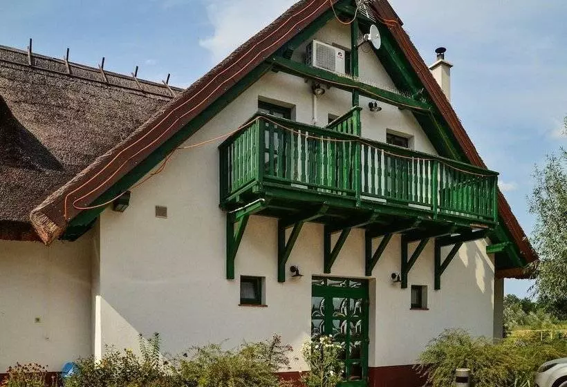 ユースホステル Antal Tavi Fogadó és Horgászparadicsom