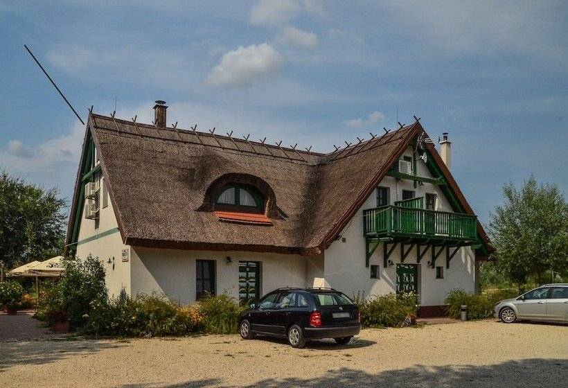 ユースホステル Antal Tavi Fogadó és Horgászparadicsom