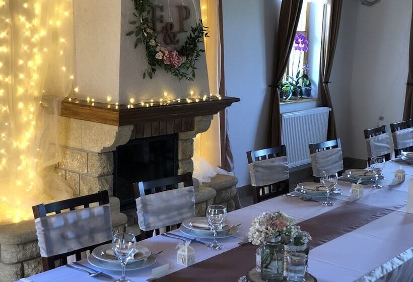 ユースホステル Antal Tavi Fogadó és Horgászparadicsom