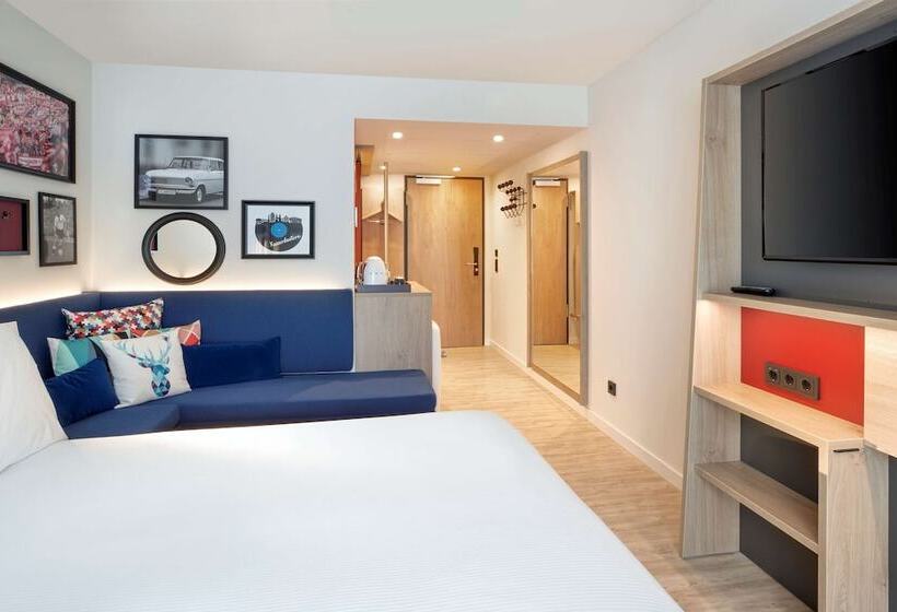 Отель Hampton By Hilton Kaiserslautern