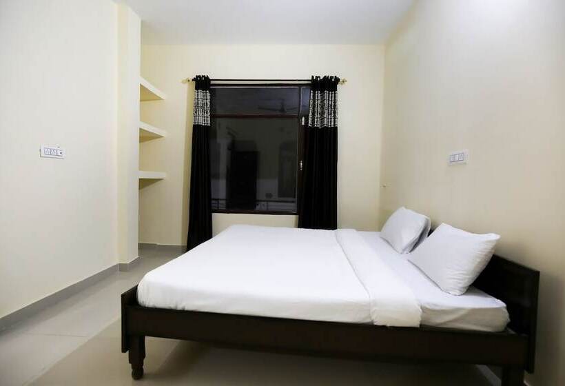 Spot On 49328 Sukh Motel