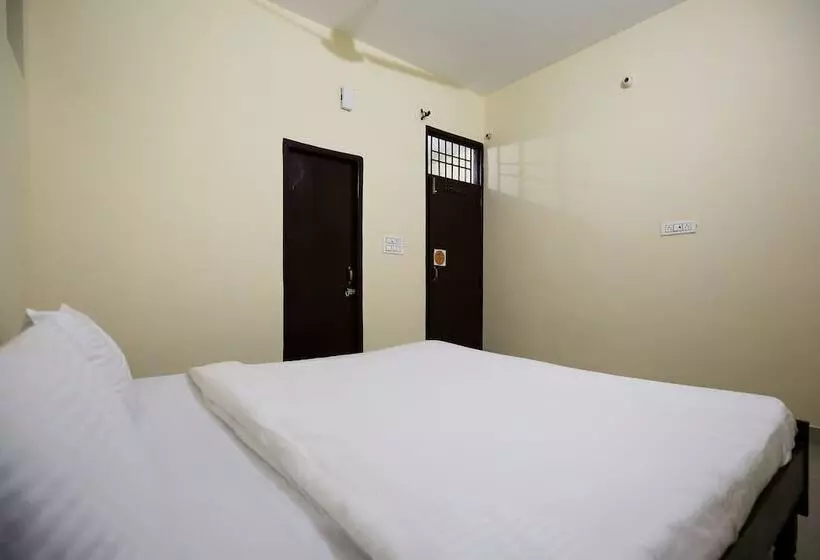 Spot On 49328 Sukh Motel