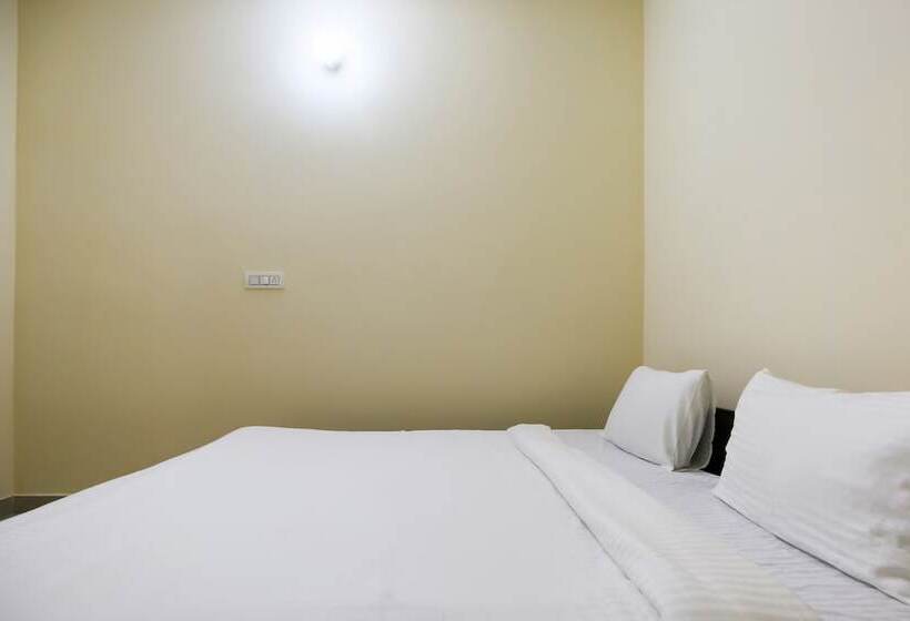 Spot On 49328 Sukh Motel