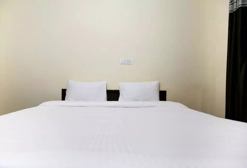 Spot On 49328 Sukh Motel