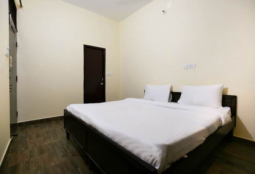 Spot On 49328 Sukh Motel