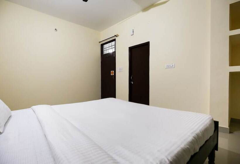 Spot On 49328 Sukh Motel