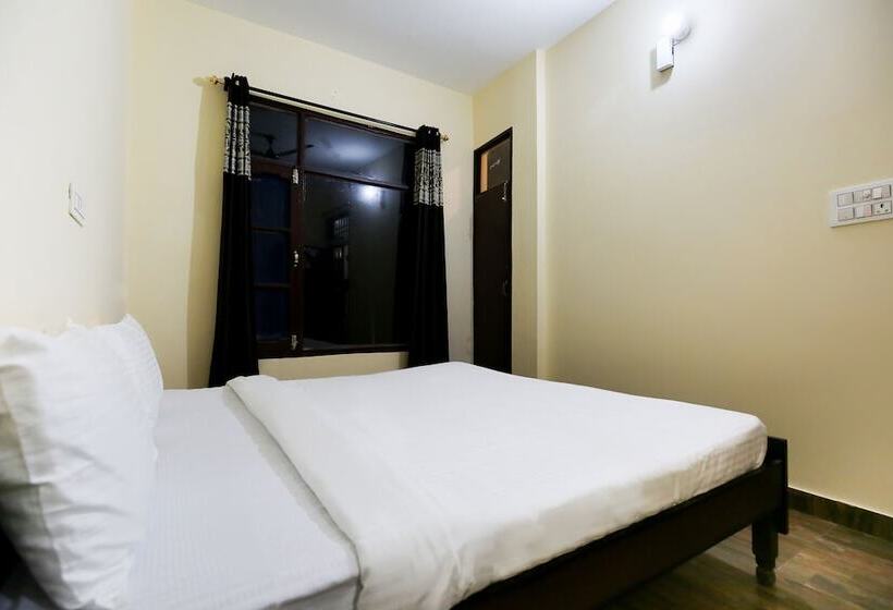 Spot On 49328 Sukh Motel