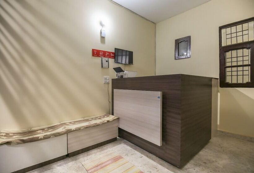 Spot On 49328 Sukh Motel