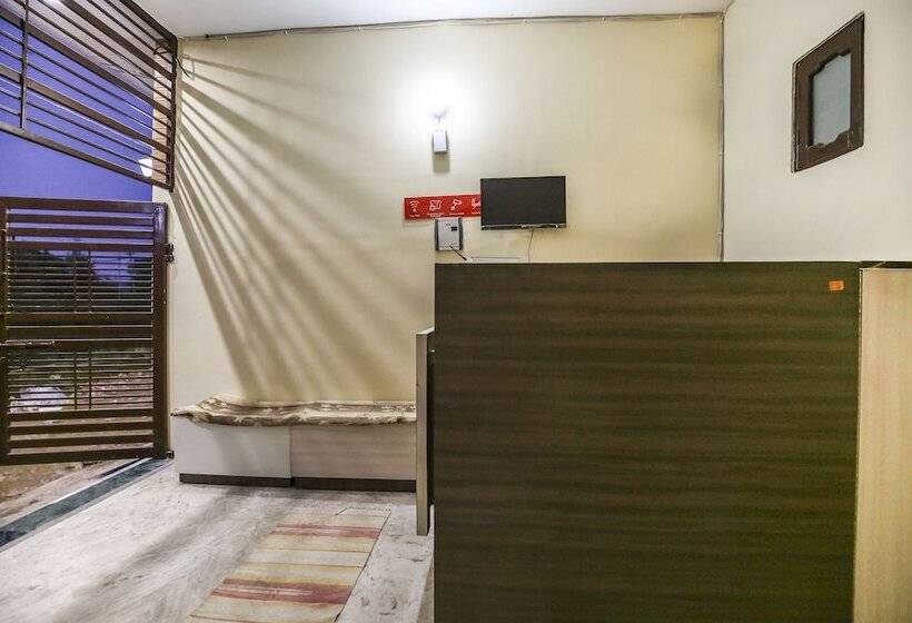 Spot On 49328 Sukh Motel