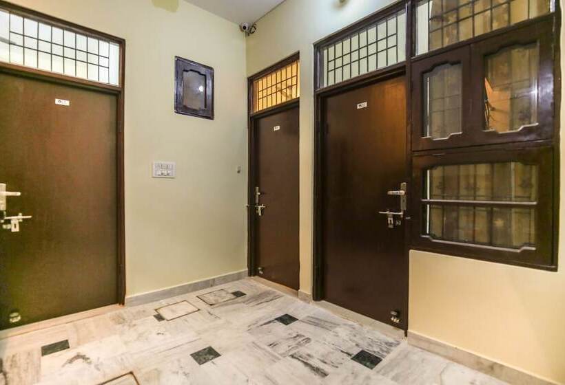 Spot On 49328 Sukh Motel