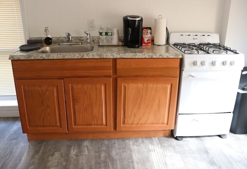 ユースホステル Reynolds House Inn