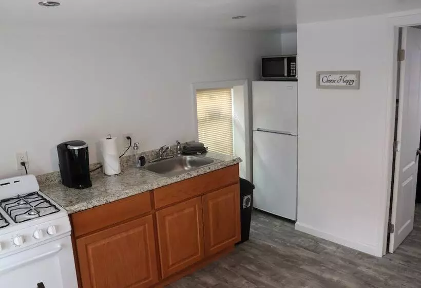 Retkeilymaja Reynolds House Inn