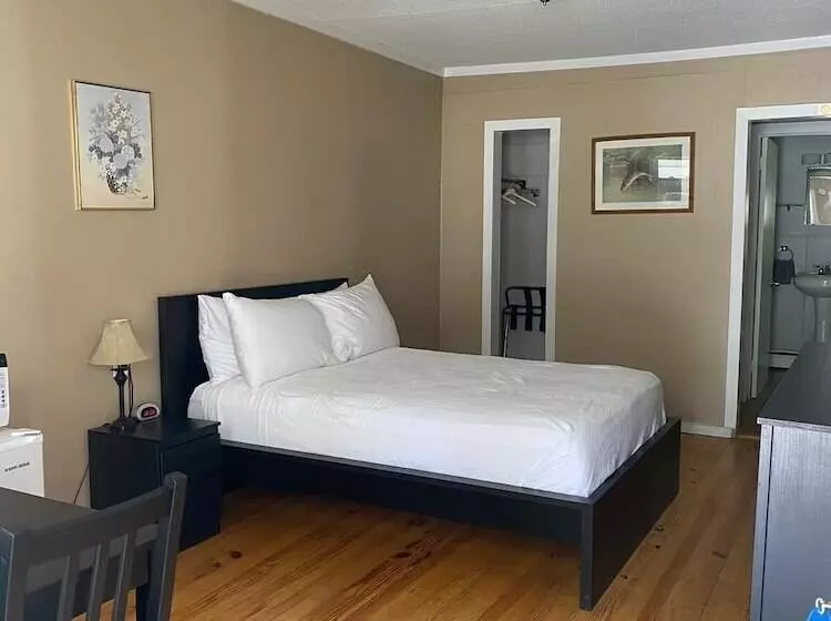 Retkeilymaja Reynolds House Inn