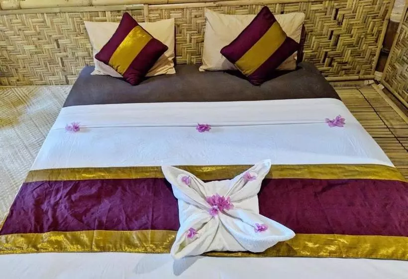 ホテル Gili Kampoeng