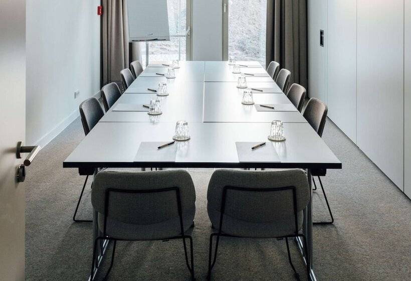 فندق Vienna House By Wyndham Mq Kronberg