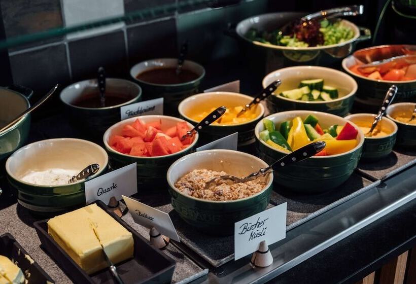 فندق Vienna House By Wyndham Mq Kronberg