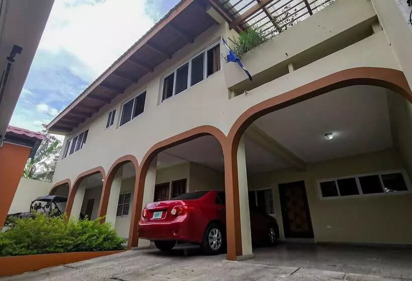 تختخواب و صبحانه Portal Los Castaños