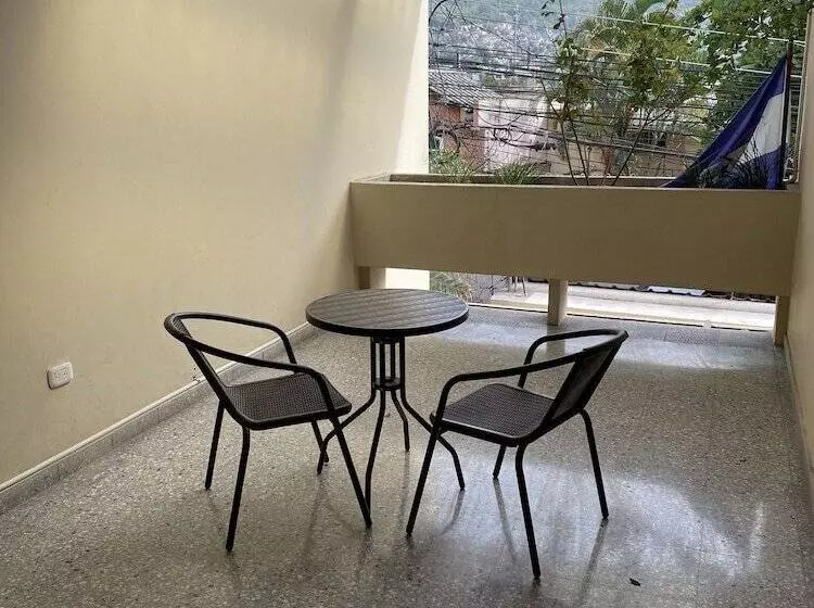 تختخواب و صبحانه Portal Los Castaños