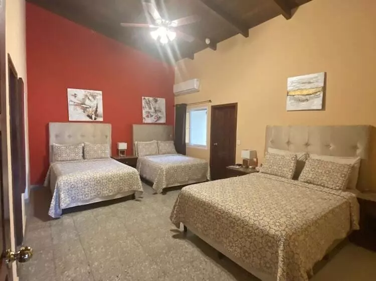 تختخواب و صبحانه Portal Los Castaños